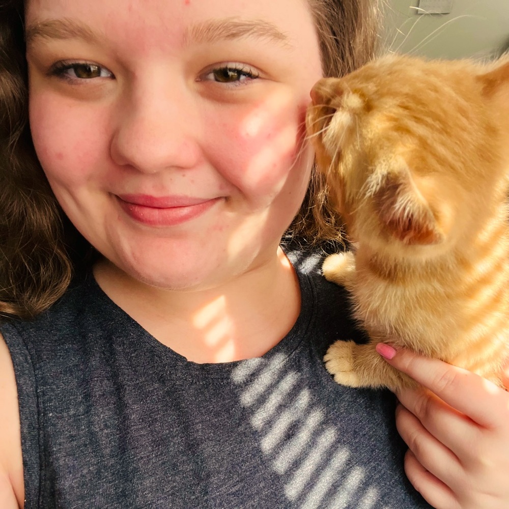 Meet your Posher, Emily